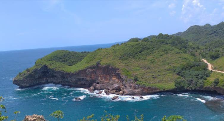 pantai sembukan