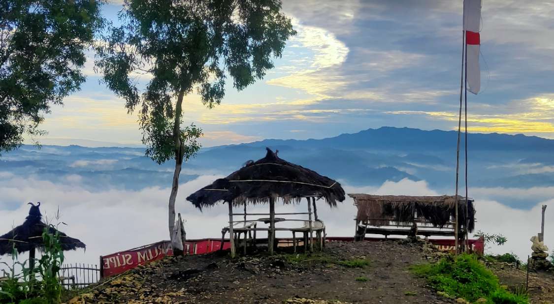 Pesona Bukit Puji Ningrum